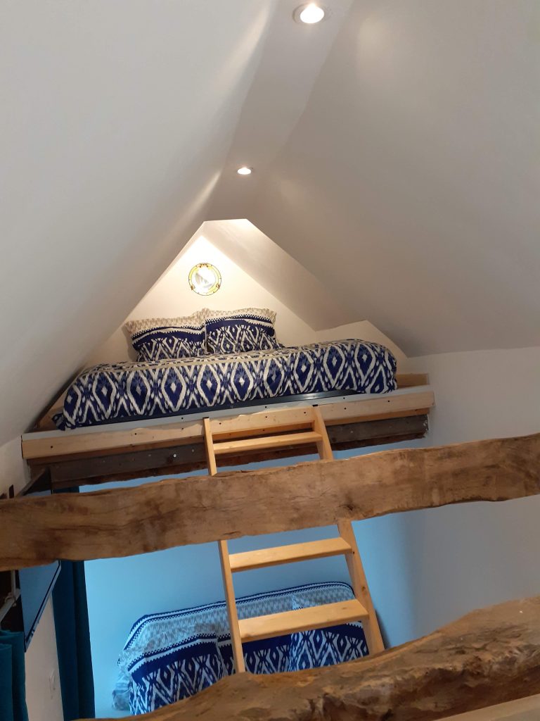 maison d'hotes repas table d'hotes à rouillac 22250 le bonheur est en bretagne chambres d'hotes gite de charme avec piscine et spa logement atypique insolite